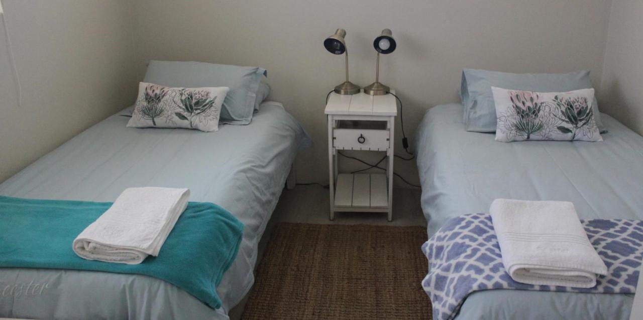 Seester Accommodation Lambert's Bay Room photo
